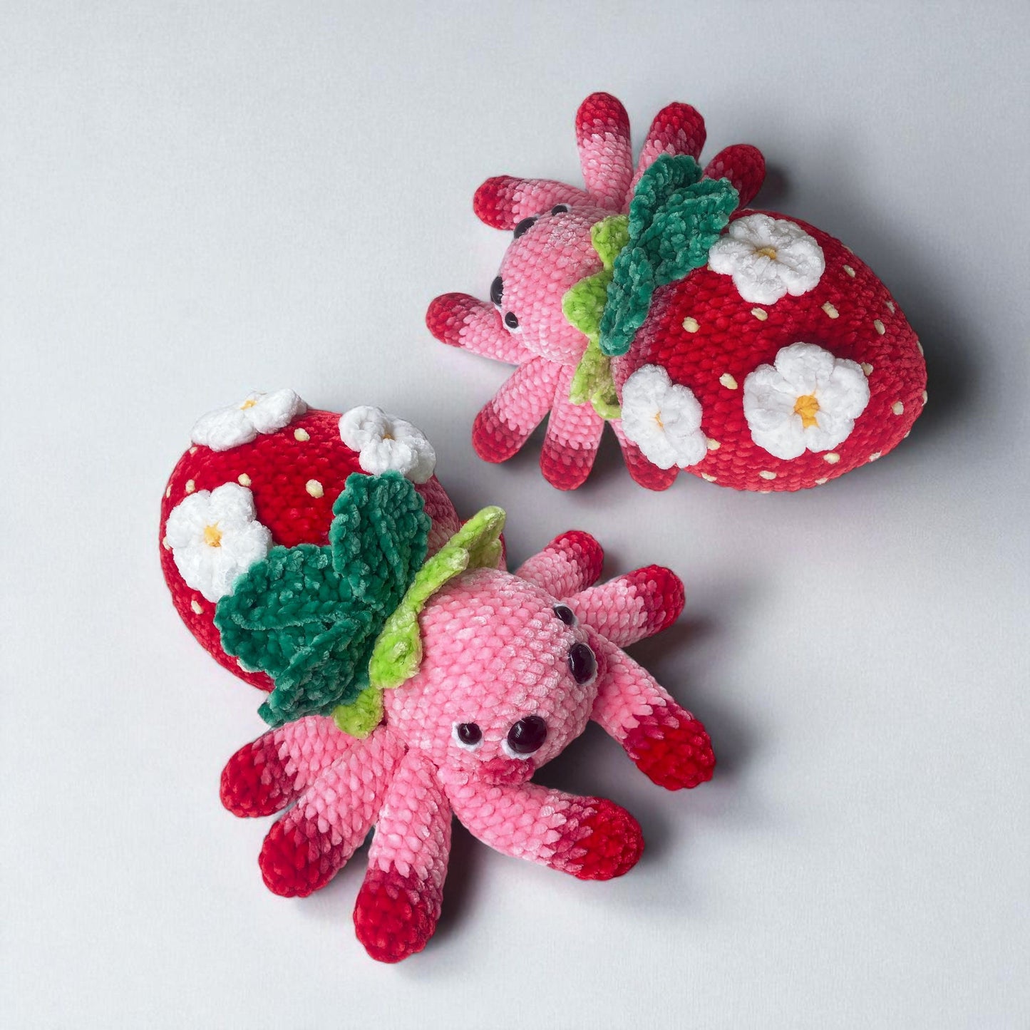 strawberry Fruit spider Crochet Pattern: Spooky Cute Halloween Fall Decoration Plushie Amigurumi