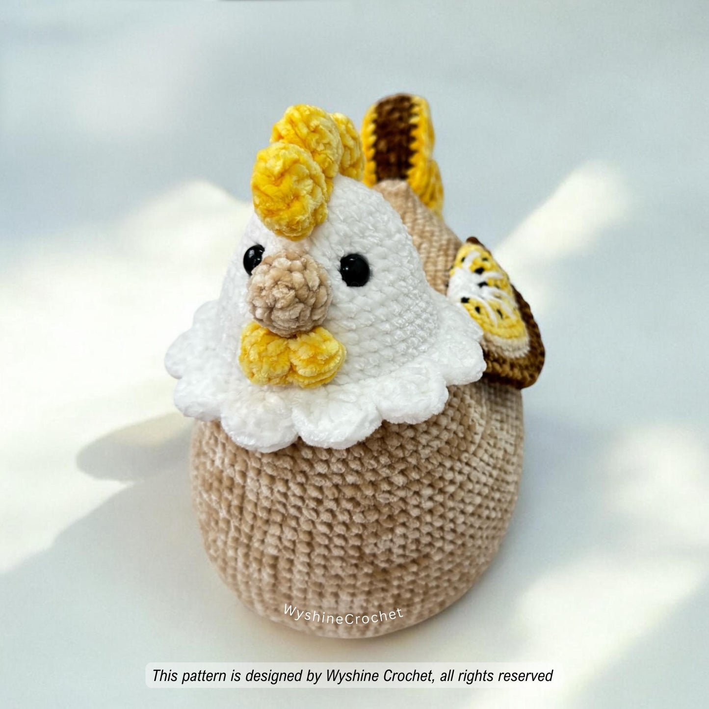 Golden Kiwi Hen Crochet Pattern - Crochet Pattern