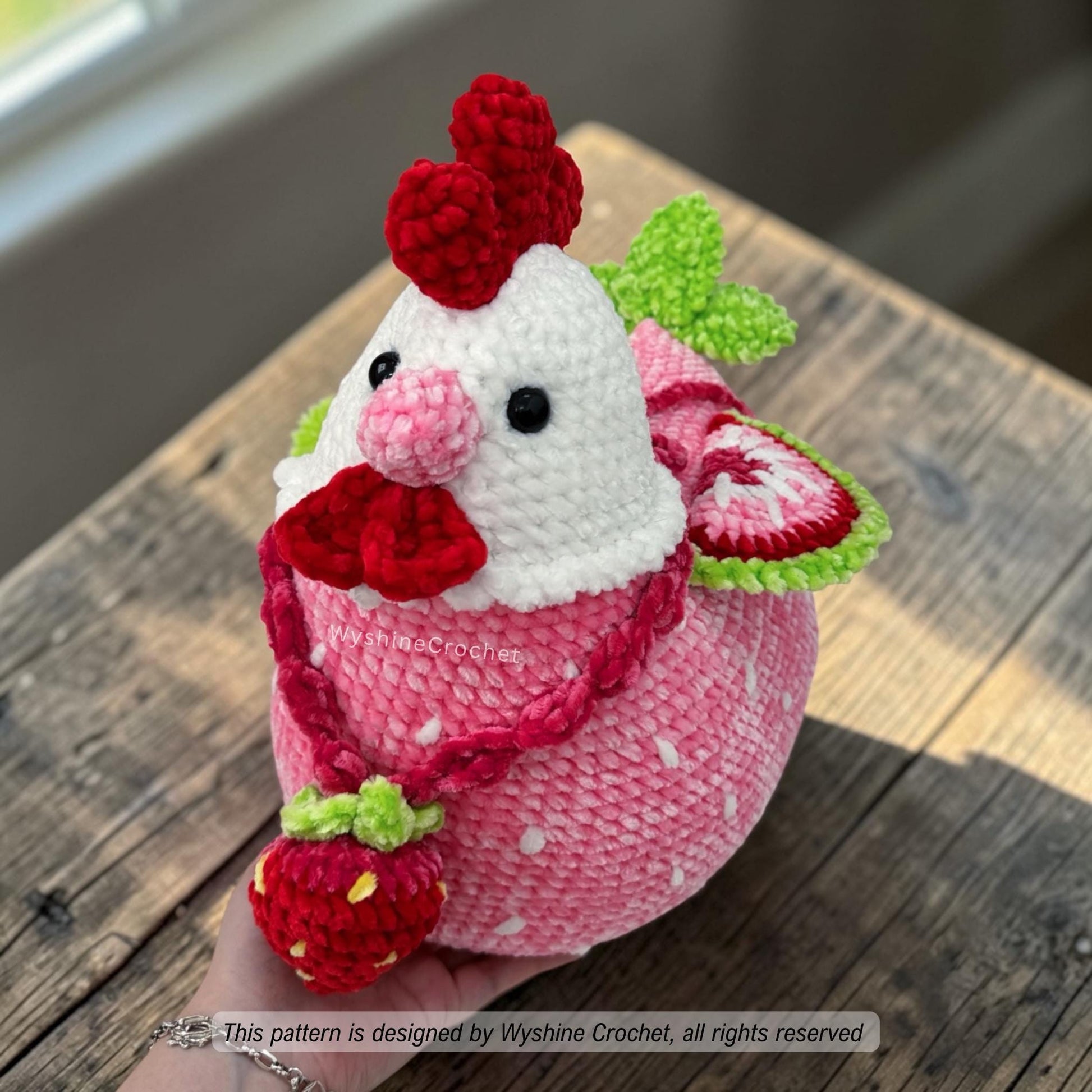 Strawberry Hen Crochet Pattern - Crochet Pattern
