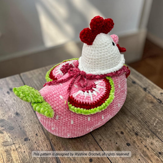 Strawberry Hen Crochet Pattern - Crochet Pattern