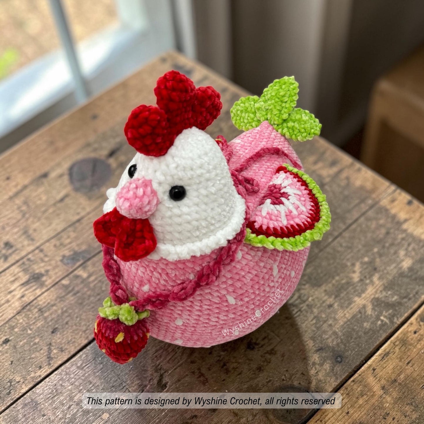 Strawberry Hen Crochet Pattern - Crochet Pattern