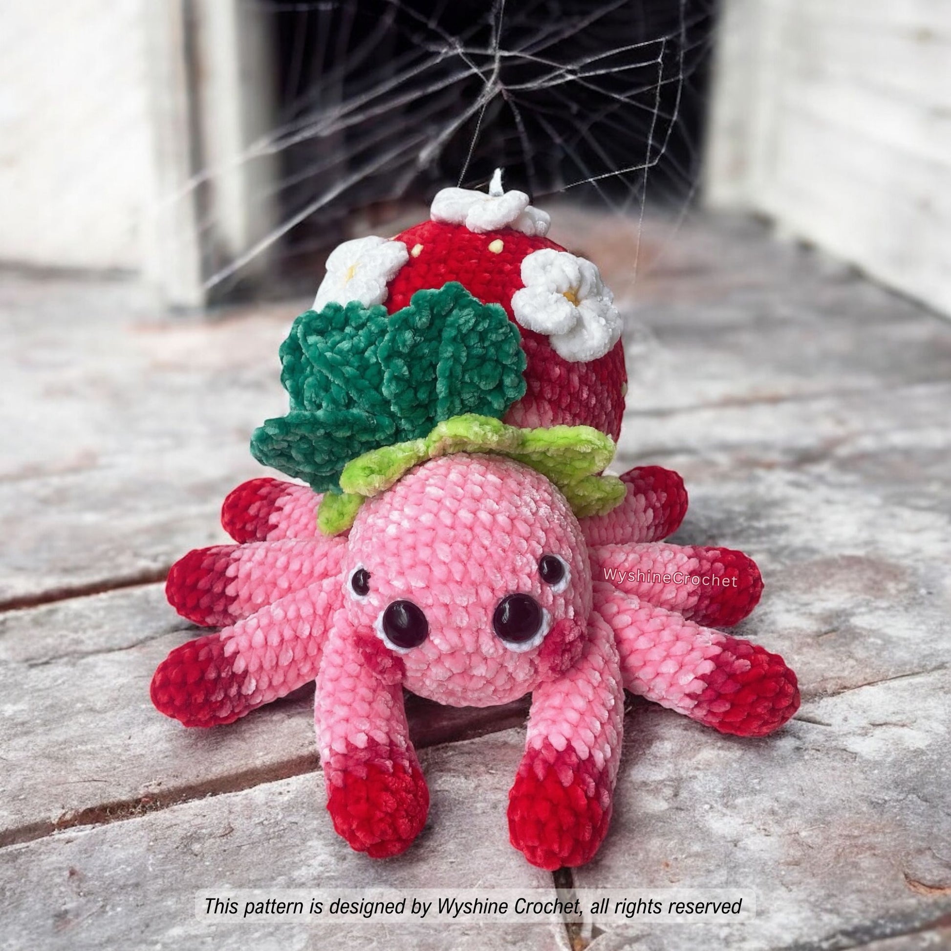 Strawberry Fruit spider Crochet Pattern: Spooky Cute Halloween Fall Decoration Plushie Amigurumi
